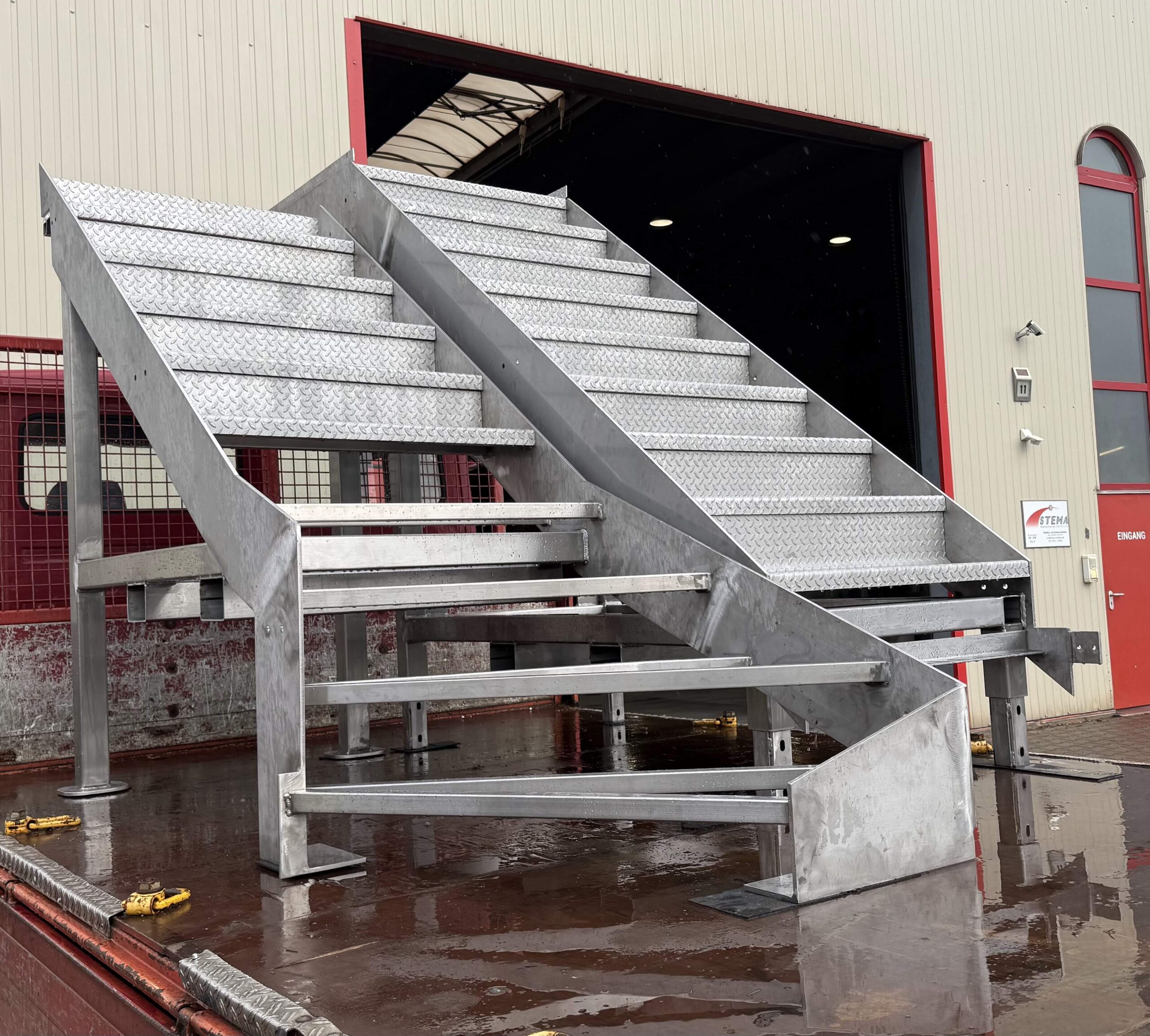 Edelstahltreppe, Bild 1