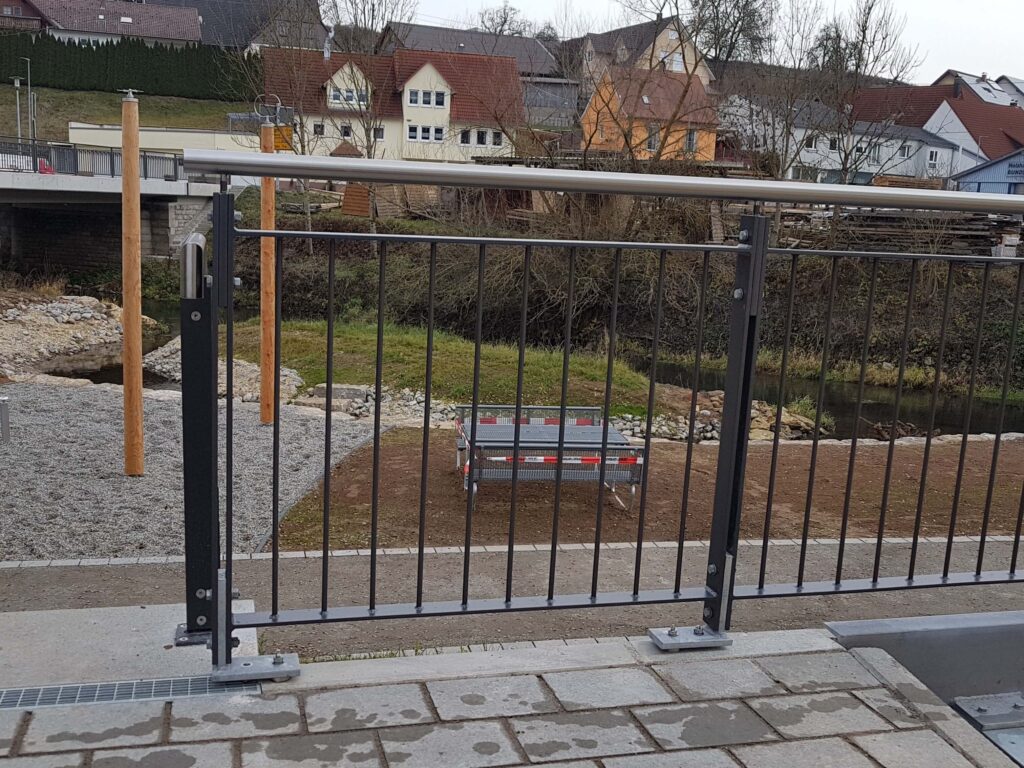 Geländer mit Handlauf, Bild 1