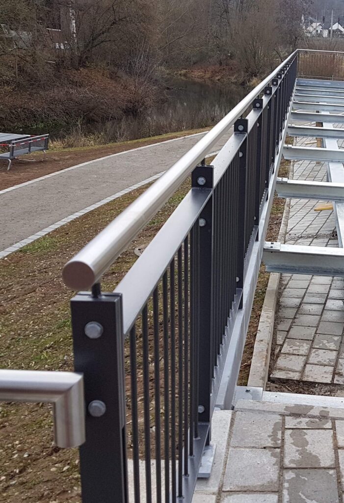Geländer mit Handlauf, Bild 2