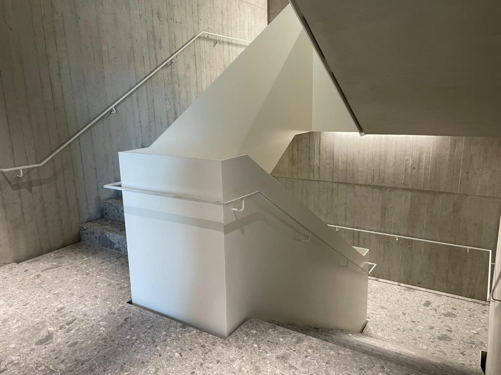 Vollblechgeländer, Pforzheim, Bild 2